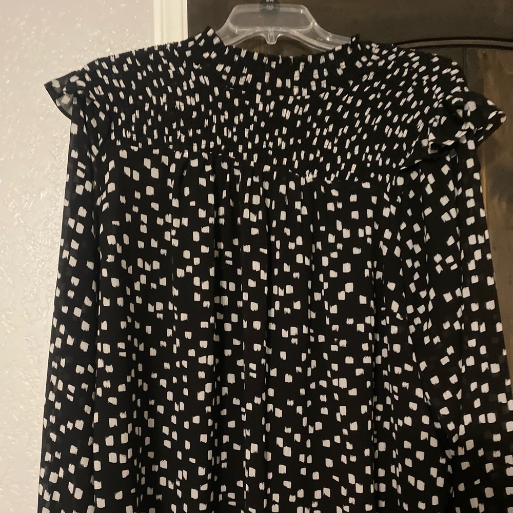 Torrid - Size 4 - black & white chiffon top - Picture 4 of 4